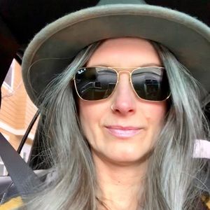 Meet your Posher, Kat